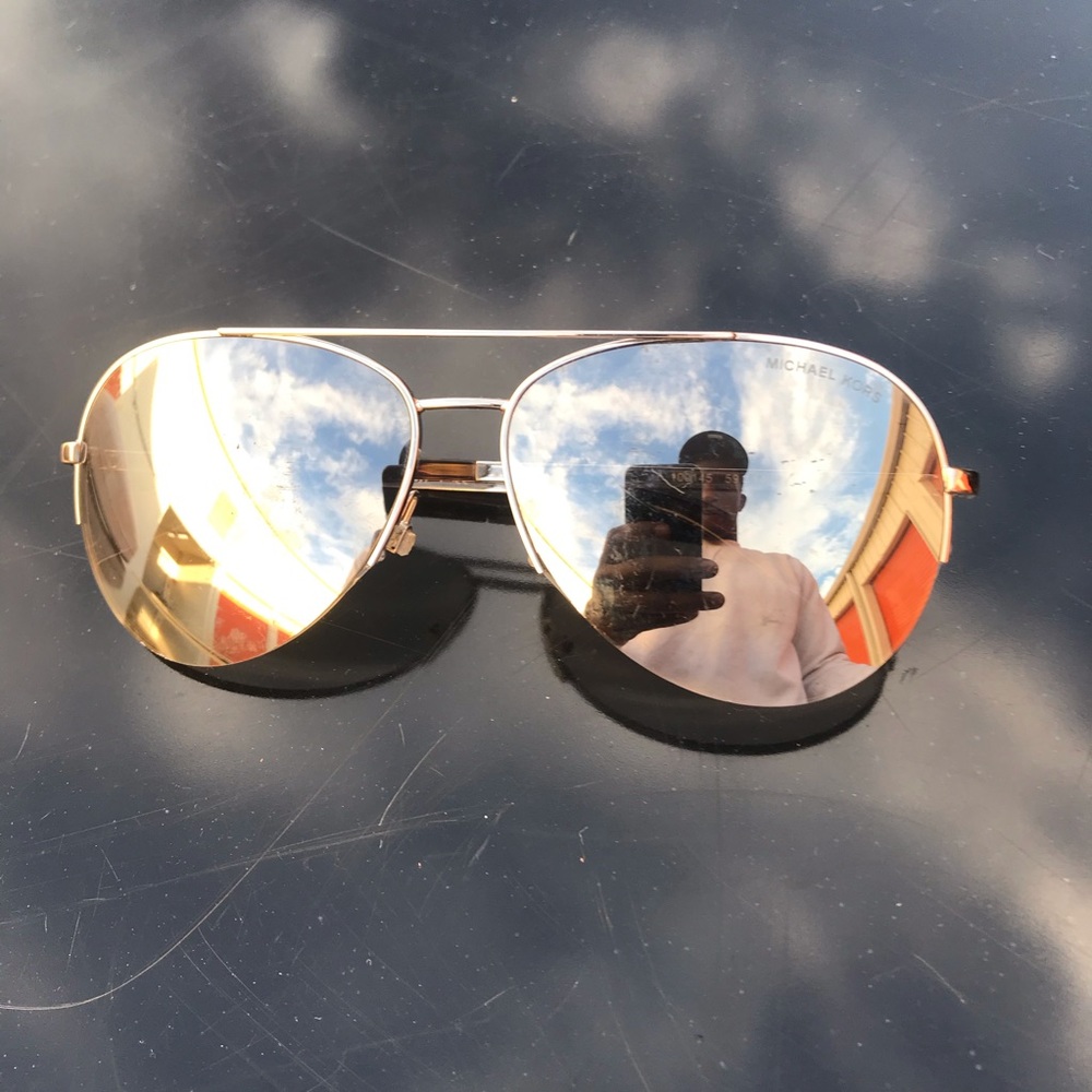 Michael kors sunglasses - Picture 2 of 9